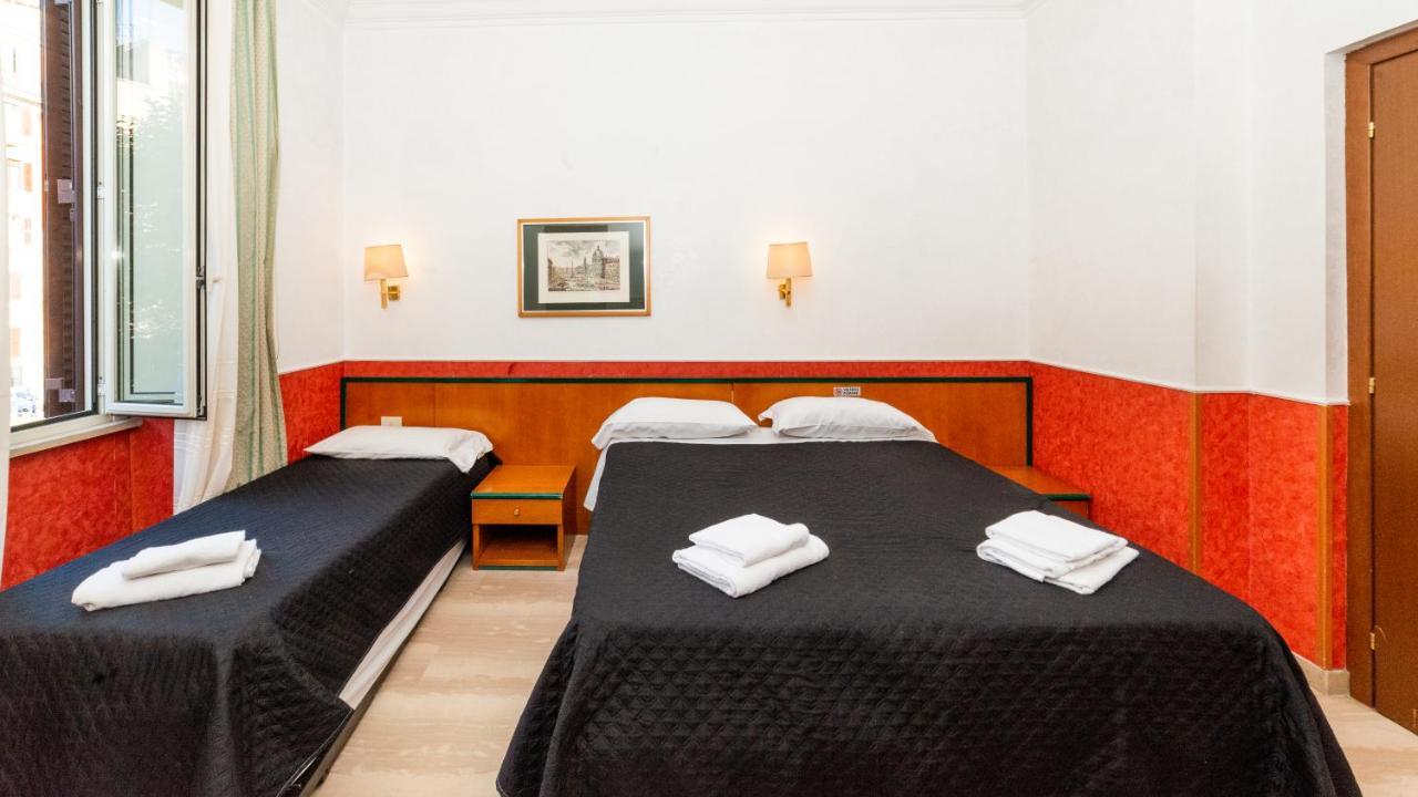 Hotel Center 2 Рим Екстериор снимка
