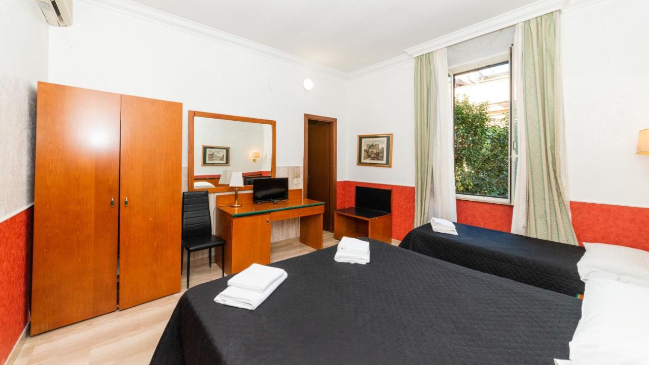 Hotel Center 2 Рим Екстериор снимка