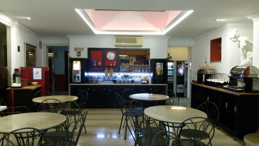Hotel Center 2 Рим Екстериор снимка