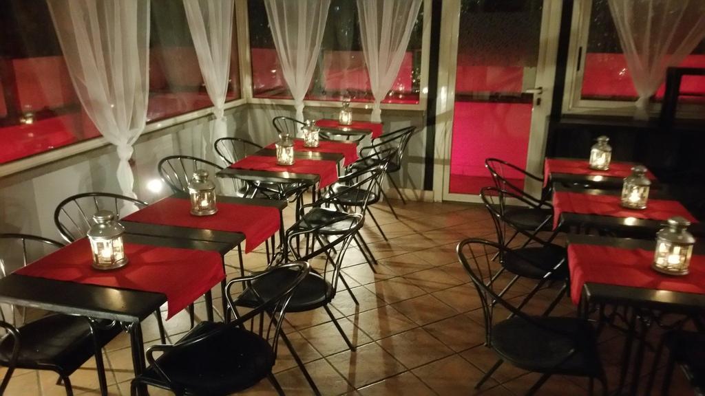 Hotel Center 2 Рим Екстериор снимка
