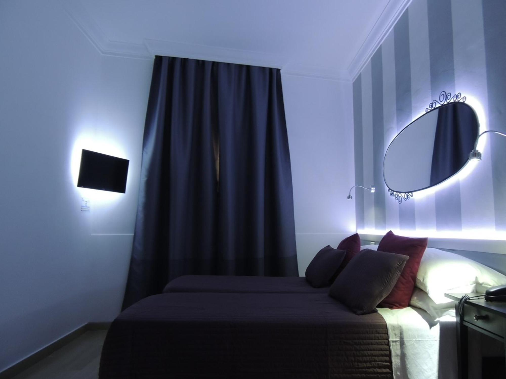 Hotel Center 2 Рим Екстериор снимка